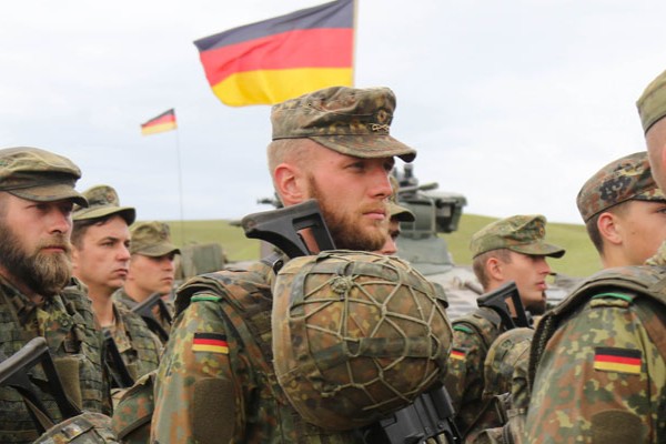 Wehrpflicht? Ja bitte! Aber nur unter der Bedingung der Normalisierung von Patriotismus